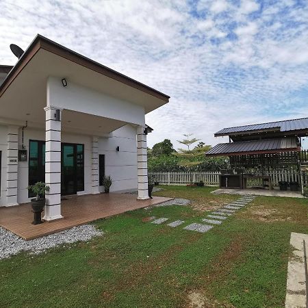 Orchard Villa Melaka Exterior foto